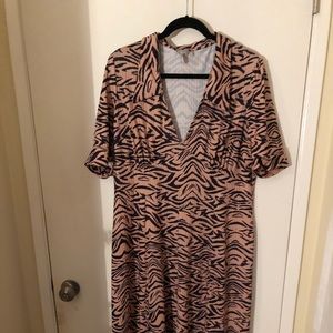💥MOVING SALE💥 ASOS Design Zebra Midi tea dress